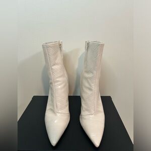 Express boot heels size 9 brand new